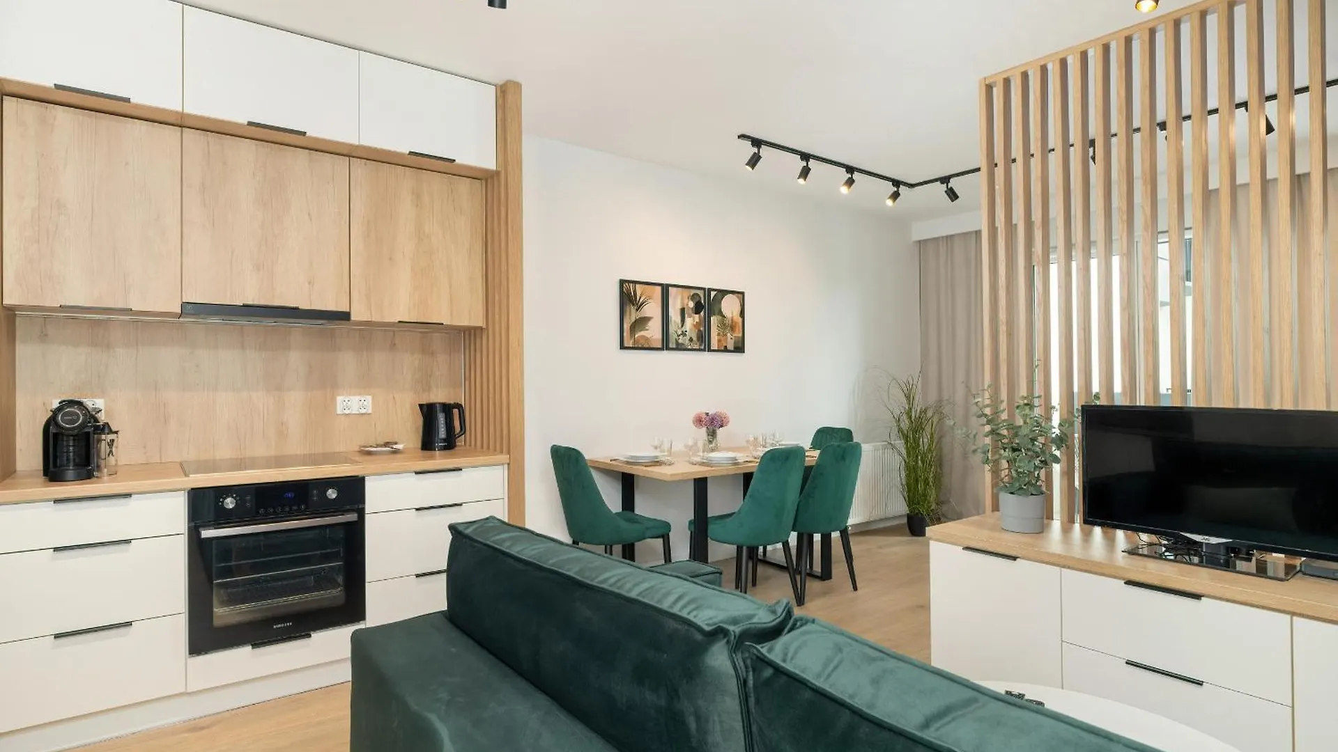 Apartment Cozy Studio With Parking In Poznan By Noclegi Renters